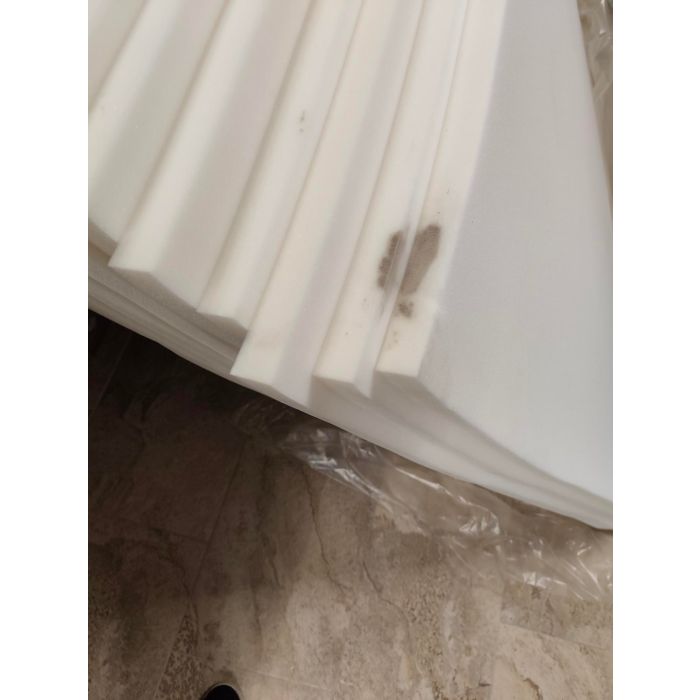 Porolona biezums ir 4 cm, 120x200 cm (ar defektu)||TavsSapnis