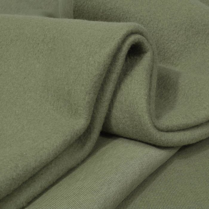 Trikotāža ar pūciņu Gaiši haki, 0.95x1.80m||TavsSapnis