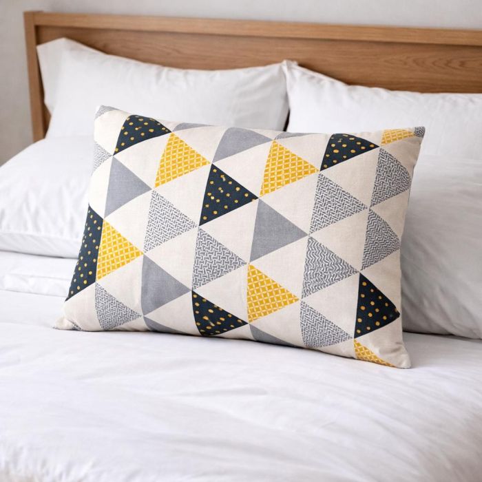 Kokvilnas spilvendrāna Geometry, 50x70 cm||TavsSapnis