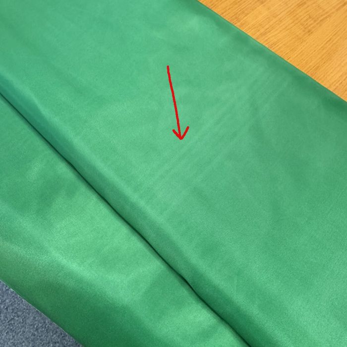 Odere zaļš, ar nelielu defektu||TavsSapnis
